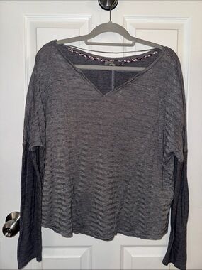 Prana Women's Gray Long-Sleeve V-Neck Layered Look Top